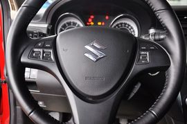 2010款铃木凯泽西2.4L CVT四驱运动导航版