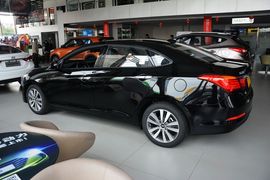 2016款现代名图1.8L自动尊贵型