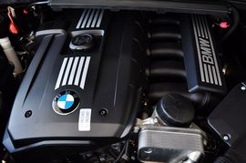 2011款宝马325i M运动型
