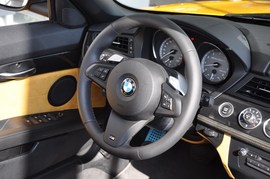 2011款宝马Z4 sDrive35is烈焰极致版