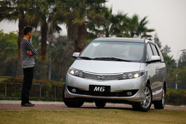 2010款比亚迪M6试驾