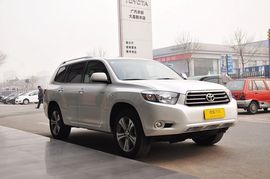 2009款丰田汉兰达2.7L两驱豪华版(7座)