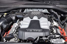 2011款奥迪A8L 3.0T 豪华型低功率版