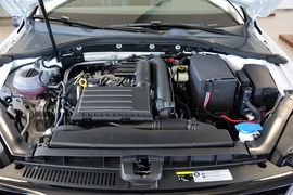 2017款大众凌渡230TSI DSG风尚版