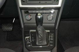 2017款大众凌渡230TSI DSG风尚版