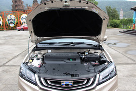 2017款吉利新帝豪百万款 1.3T-CVT 尊贵型