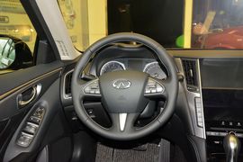 2016款英菲尼迪Q50L 2.0T进取版