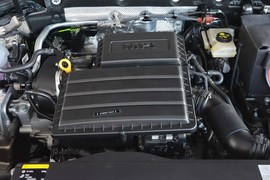 2016款大众高尔夫1.6L自动时尚型