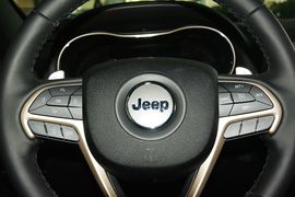 2016款Jeep大切诺基 3.6L 75周年致敬版