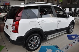 2016款东风风行景逸X5 1.6L 手动豪华型