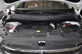 2016款东风风行景逸X5 1.6L 手动豪华型