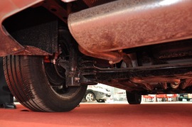 2016款一汽吉林森雅R7 1.6L 手动豪华型