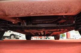 2016款一汽吉林森雅R7 1.6L 手动豪华型