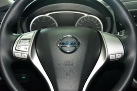 2016款日产TIIDA 1.6L CVT智行版