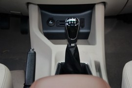 2017款东风风行菱智M5 1.6L舒适型