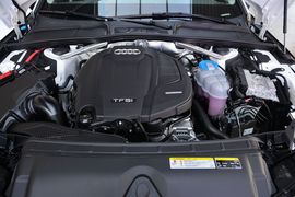 2017款奥迪A4L 45TFSI quattro 风尚型