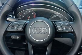 2017款奥迪A4L 45TFSI quattro 风尚型