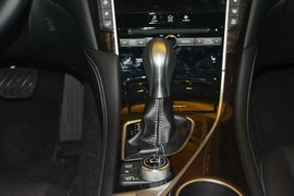 2016款英菲尼迪Q50L 2.0T豪华版