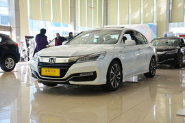 2016款本田雅阁混动 2.0L锐尊混动版