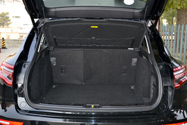 2017款众泰SR9 2.0T手动极致之梦