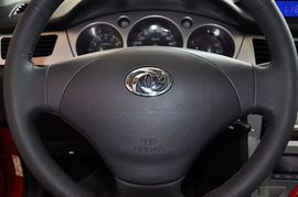 2011款风神S30 1.6L手动尊贵型