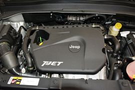2016款Jeep自由侠 1.4T自动劲能版+
