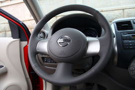 2011款东风日产新阳光大理试驾