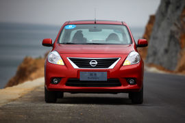 2011款东风日产新阳光大理试驾