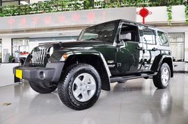 2011款Jeep吉普牧马人 3.8L撒哈拉四门版