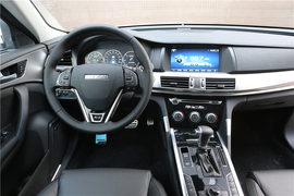 2017款哈弗H7L蓝标2.0T自动两驱尊贵型