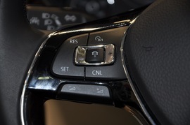 2016款上汽大众辉昂 380TSI 两驱行政旗舰版