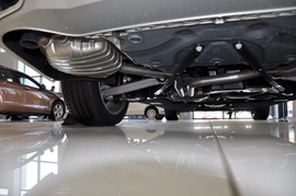 2016款上汽大众辉昂 380TSI 两驱行政旗舰版