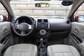 2011款东风日产新阳光大理试驾