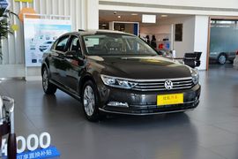 2017款大众迈腾 380TSI DSG豪华型