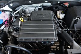 2017款大众速腾1.6L手动舒适型
