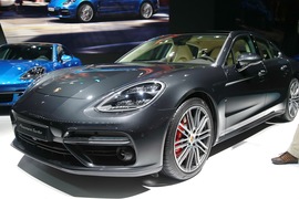 保时捷Panamera Turbo广州车展实拍