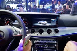 奔驰E300 Sport广州车展实拍
