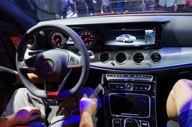奔驰E300 Sport广州车展实拍