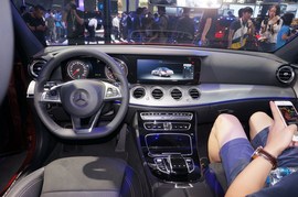 奔驰E300 Sport广州车展实拍