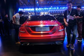奔驰E300 Sport广州车展实拍