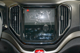 2016款长安CX70 1.6L手动豪华型