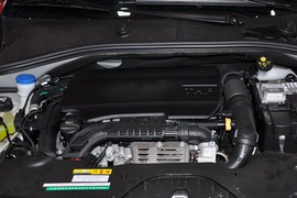 2017款雪铁龙C3-XR 230THP 自动先锋型