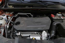2016款比亚迪宋 盖世版 1.5TID自动豪雅型