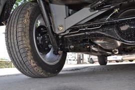 2011款一汽森雅S80 1.5L手动豪华型5座