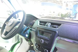 陆地方舟X35物流车
