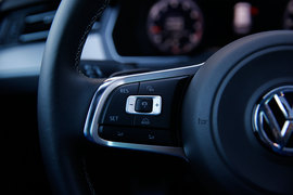 2016款大众蔚揽 380TSI 两驱R-line版