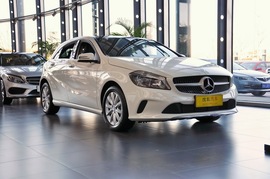 2017款奔驰A级  A 180