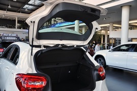 2017款奔驰A级 A 180