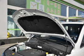 2016款宝骏560 1.8L AMT智能手动豪华型