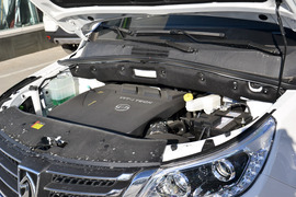 2016款宝骏560 1.8L AMT智能手动豪华型